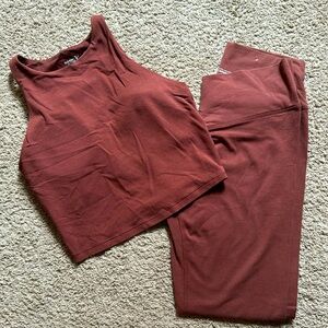 SET dark rusty red active wear, both size S